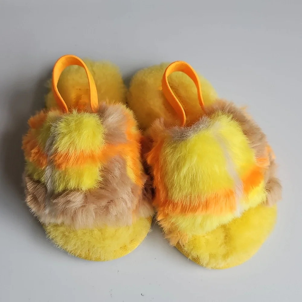 UGG FLUFF YEAH SLIDE Baby Girl Size 7